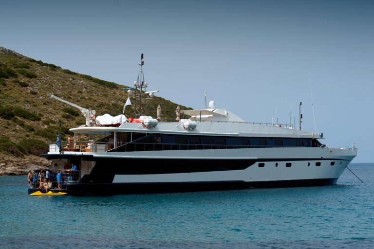The 59m Yacht HARMONY G
