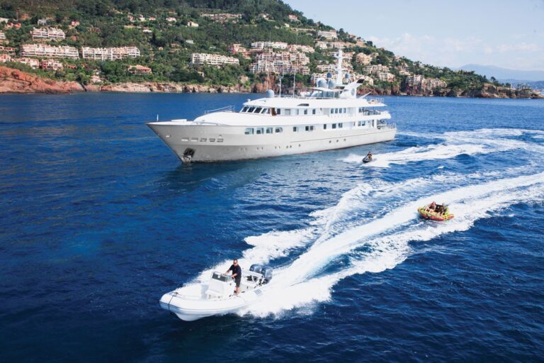 Elsflether Werft & Co Kg