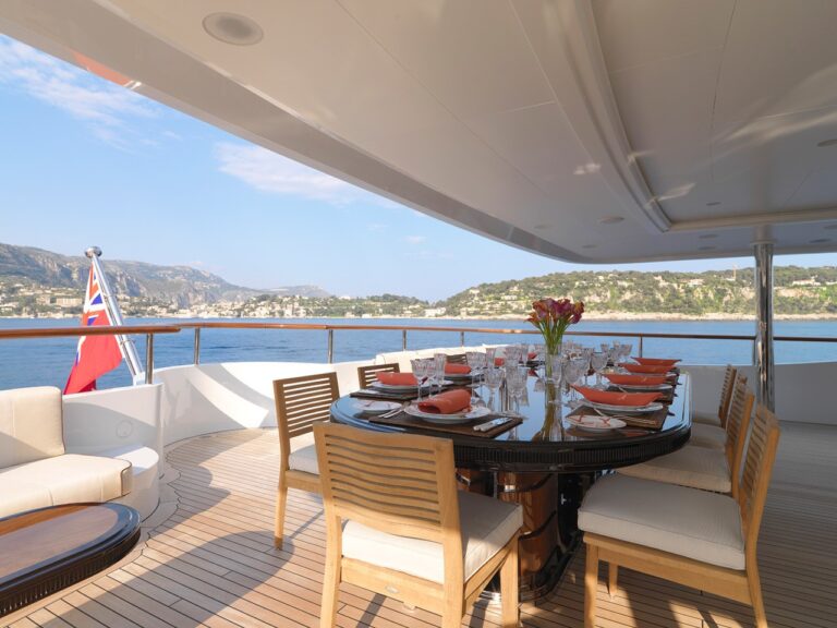 upper deck dining area