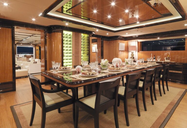 main formal dining area on the interior aft of the saloon on the main deck