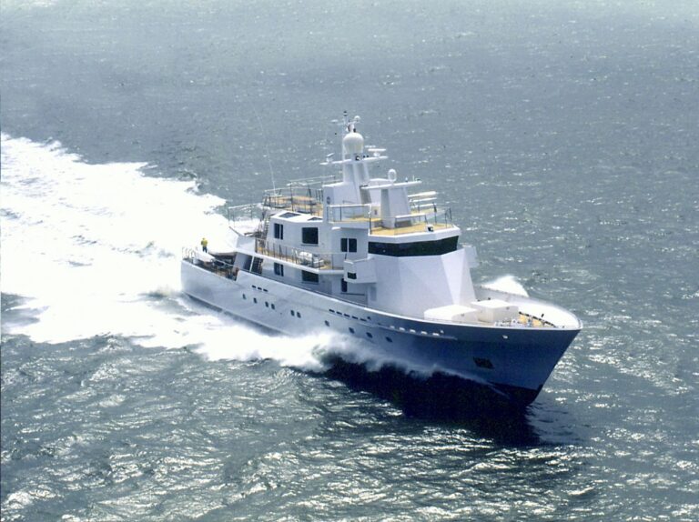 The 59m Yacht RONIN