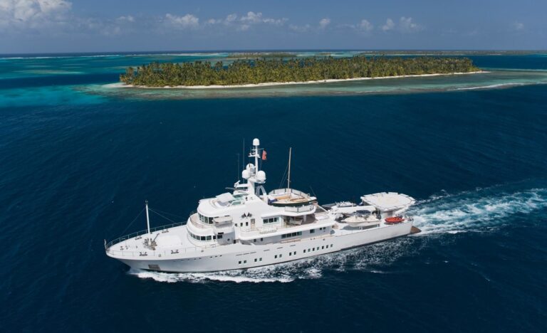 The 59m Yacht SENSES
