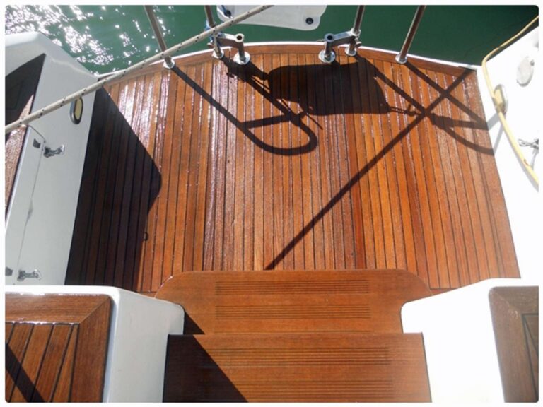 Large swim platform