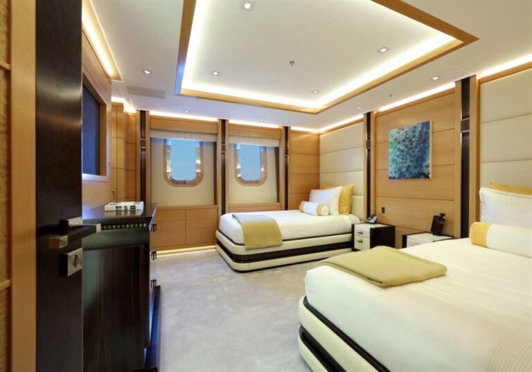 Twin stateroom