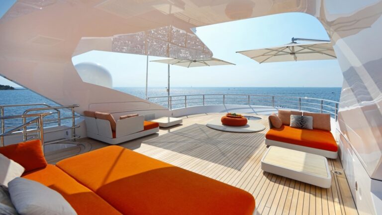 observatory deck sunbathing area