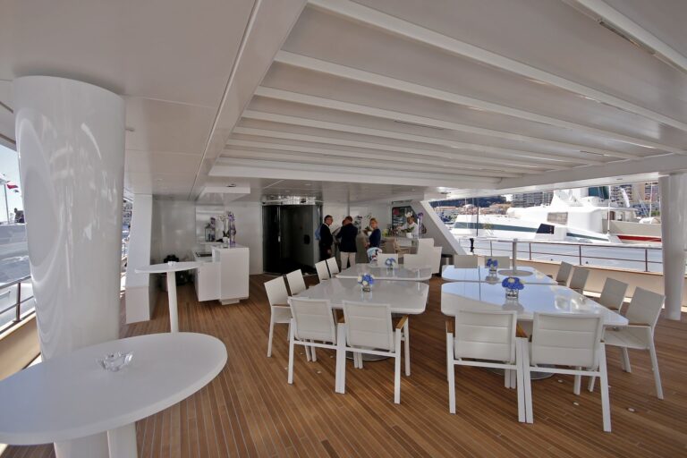 The 60m Yacht KATINA