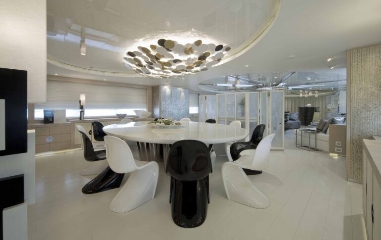 Formal Eating/dining Zone On Yacht LIGHT HOLIC