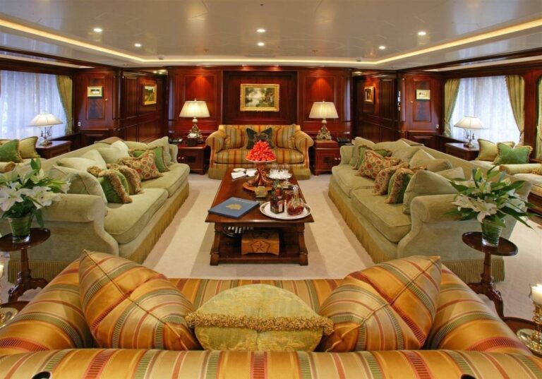 Night Time: Yacht PARAFFIN's Premier Saloon Captured