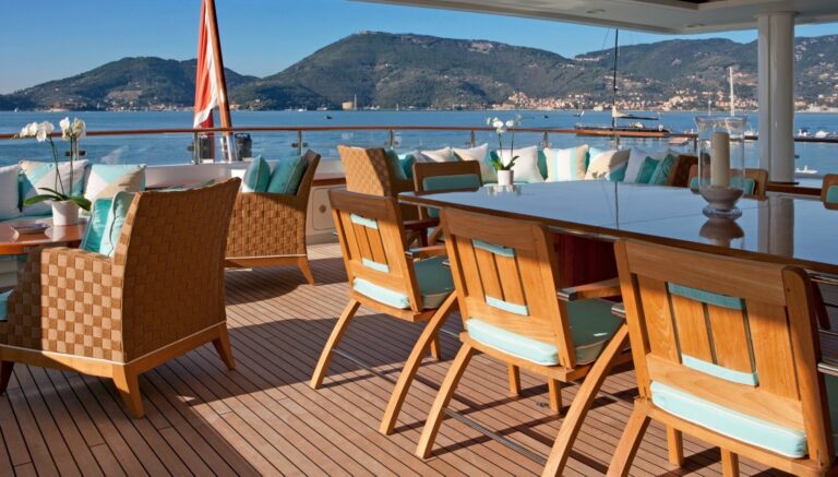The 60m Yacht RAMBLE ON ROSE