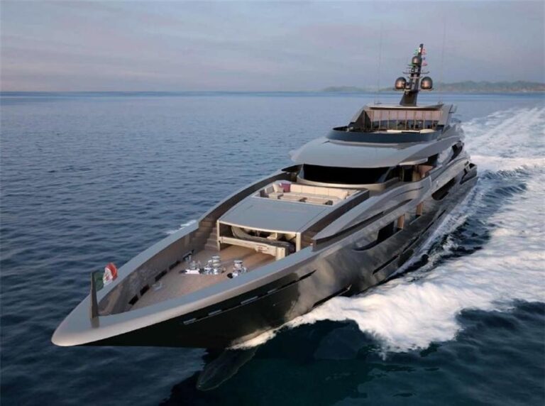 The 60m Yacht SARASTAR