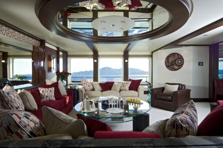 The 60m Yacht SLIPSTREAM