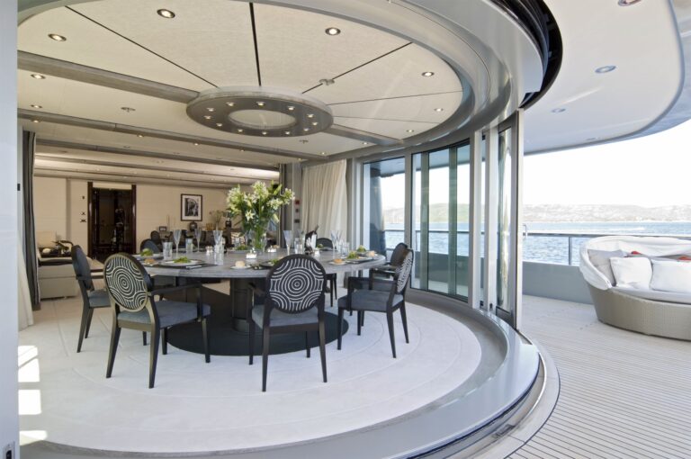 The 60m Yacht SLIPSTREAM