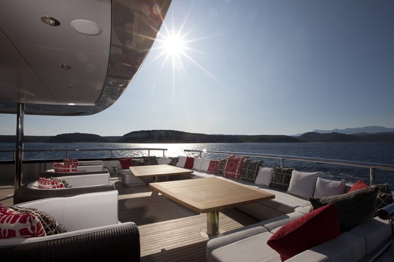 The 60m Yacht SLIPSTREAM