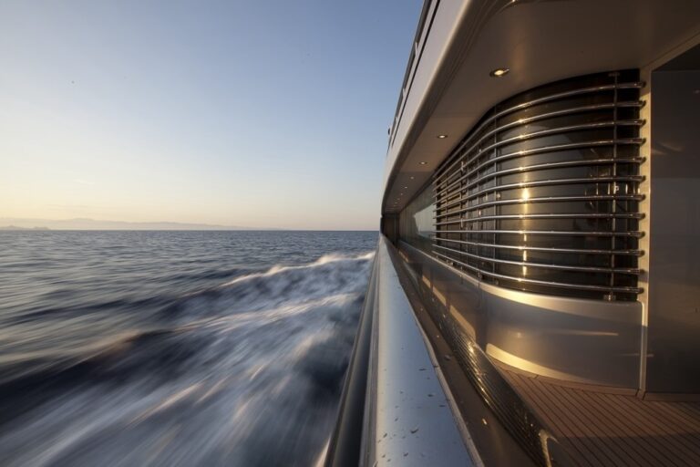 The 60m Yacht SLIPSTREAM