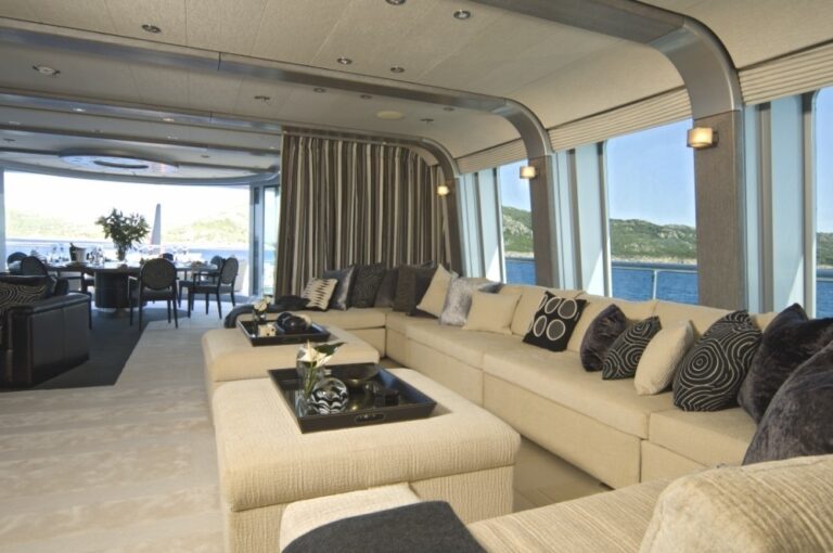 The 60m Yacht SLIPSTREAM