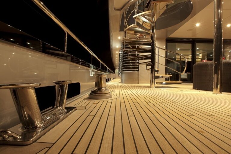 The 60m Yacht SLIPSTREAM