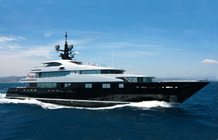 The 60m Yacht SLIPSTREAM