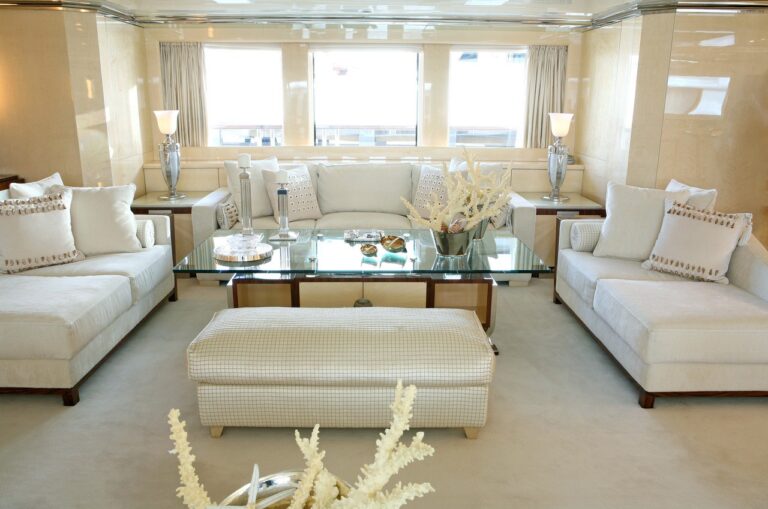 The 60m Yacht SUNDAY