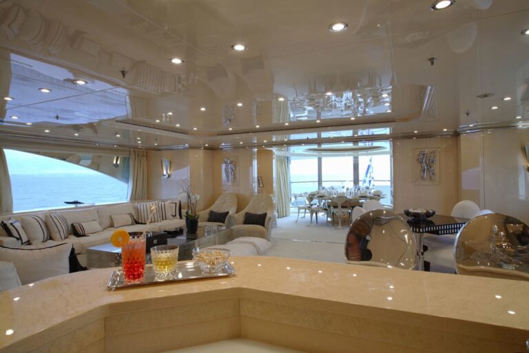 The 60m Yacht SUNDAY