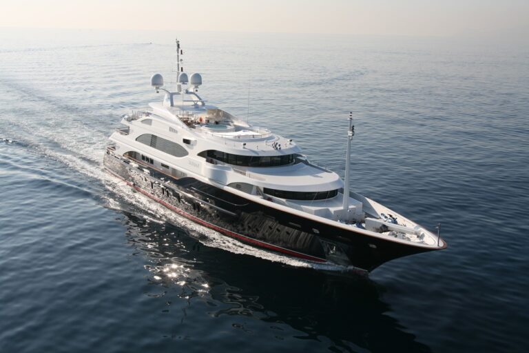 The 60m Yacht SUNDAY