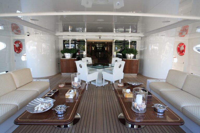 The 60m Yacht SUNDAY