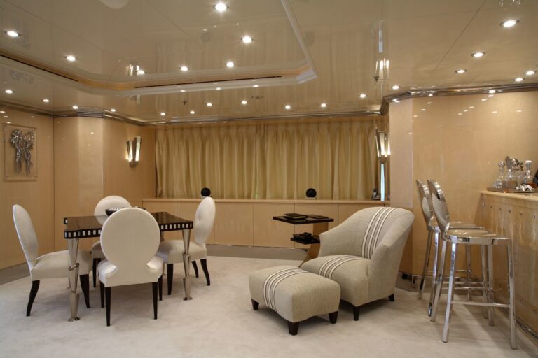The 60m Yacht SUNDAY