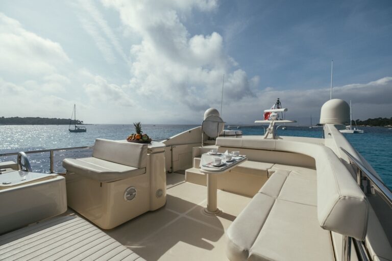Sundeck seating
