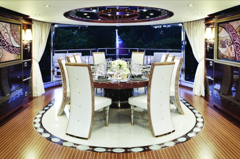 Top Saloon Eating/dining On Board Yacht DIAMONDS ARE FOREVER