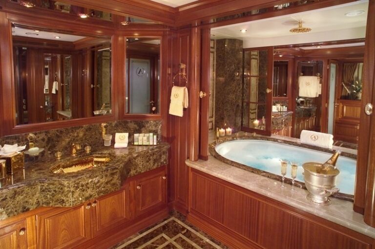 Main Master His / Hers Bath On Board Yacht APOGEE