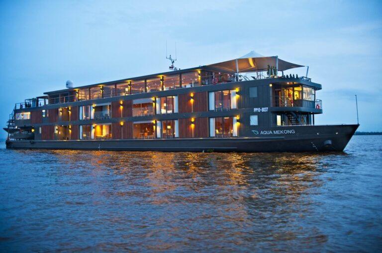 The 62m Yacht AQUA MEKONG