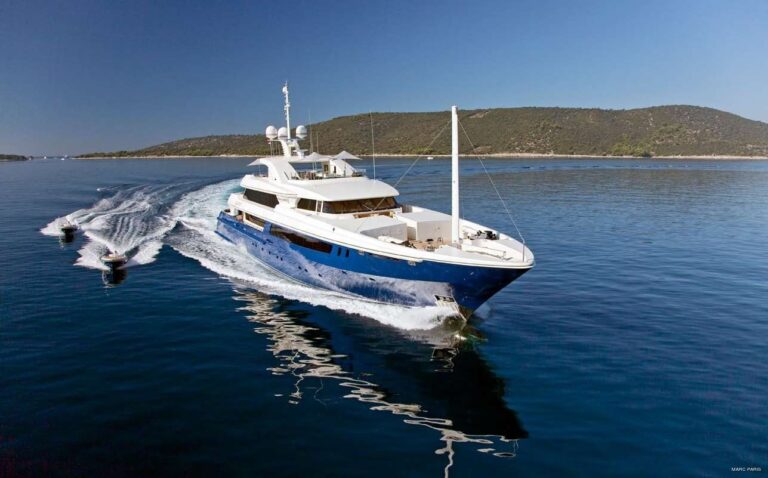 cruising profile with tenders