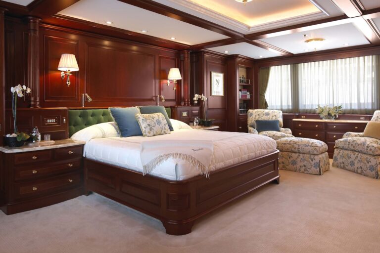 The 62m Yacht NEW HAMPSHIRE