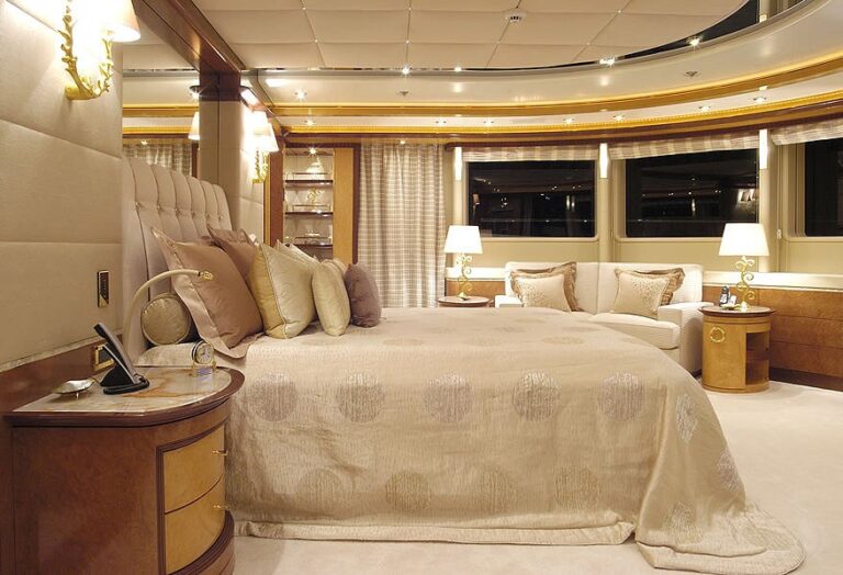 Main Master Cabin Aboard Yacht SEA WALK