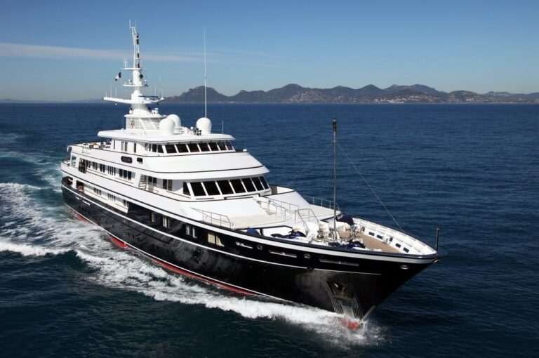 De Voogt Naval Architects