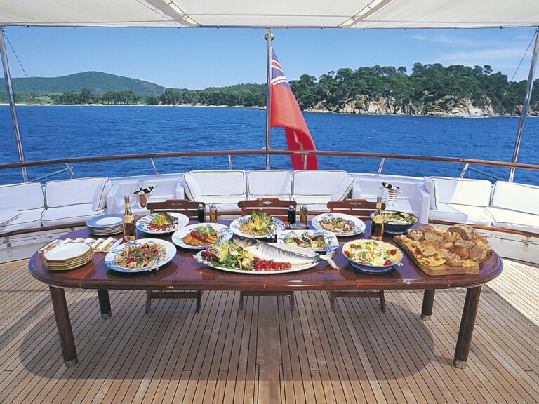 Al Fresco Dining