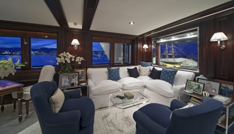 Profile Aspect: Yacht VIRGINIAN's Fore Saloon Photograph