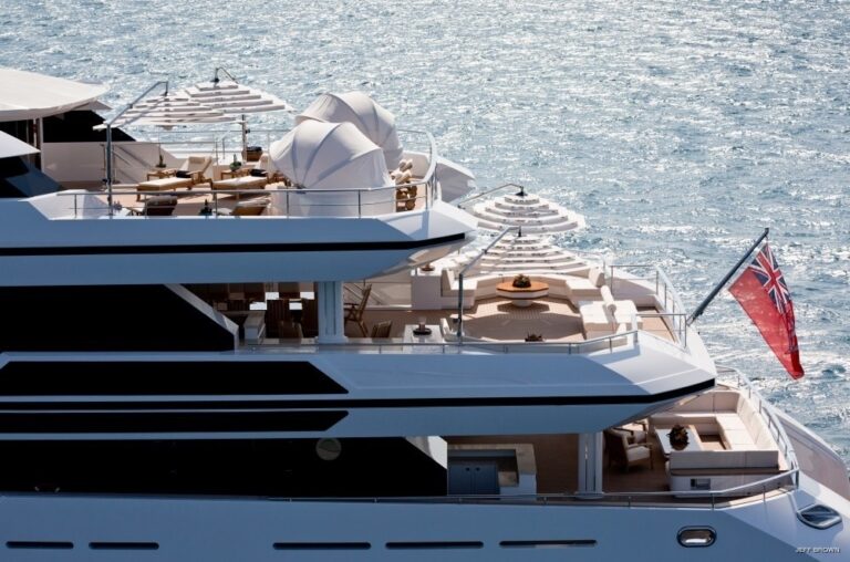 The 63m Yacht IRIMARI
