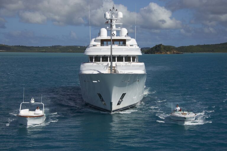 bow view with tenders