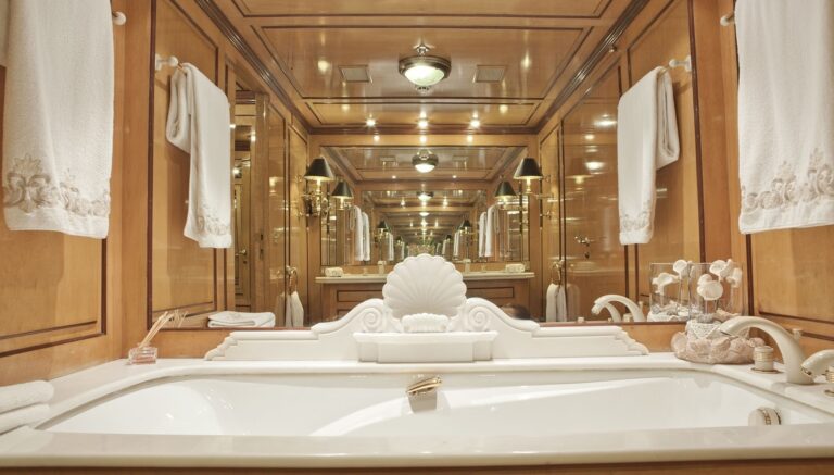 The 65m Yacht CREOLE