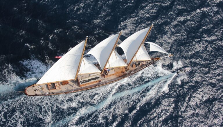 Life Aboard Yacht CREOLE