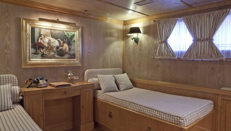 The 65m Yacht CREOLE