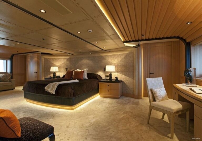 Aft: Yacht INFINITE SHADES's Main Master Cabin Photograph