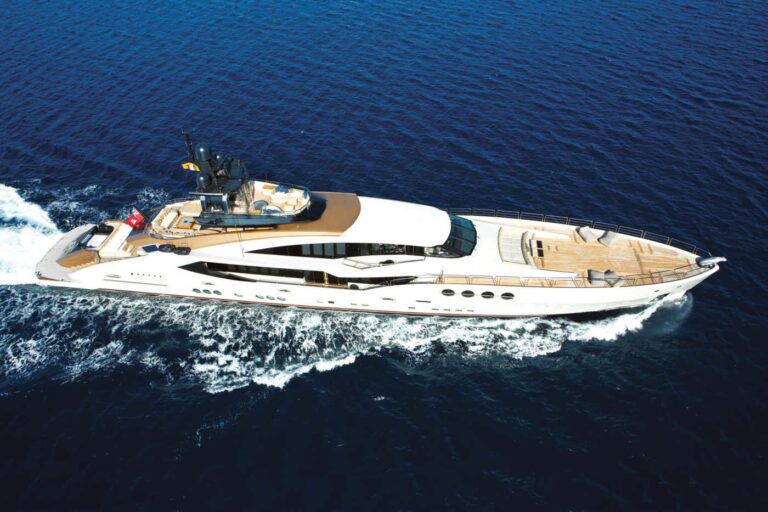 The 65m Yacht LADY M