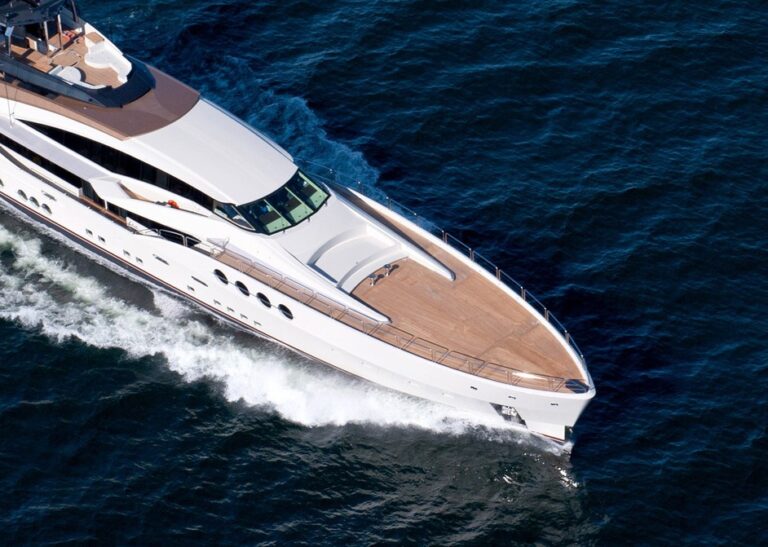 The 65m Yacht LADY M