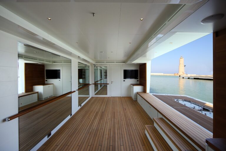 Swimming Deck