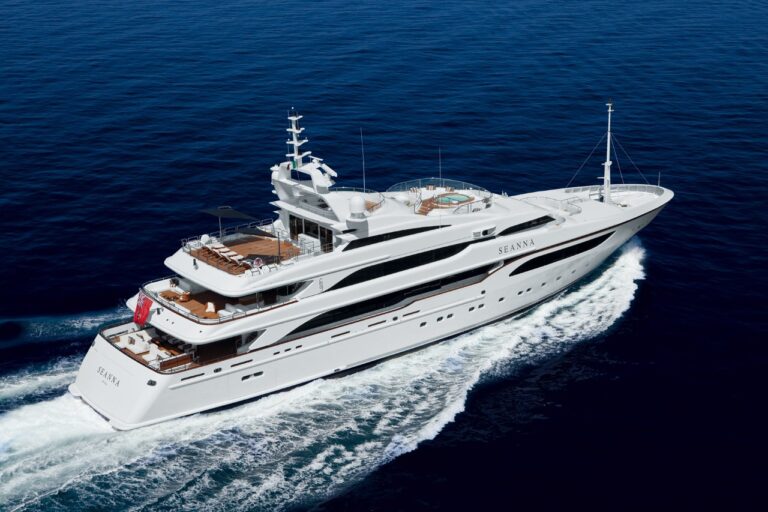 Aft Aspect: Yacht SEANNA's Cruising Captured