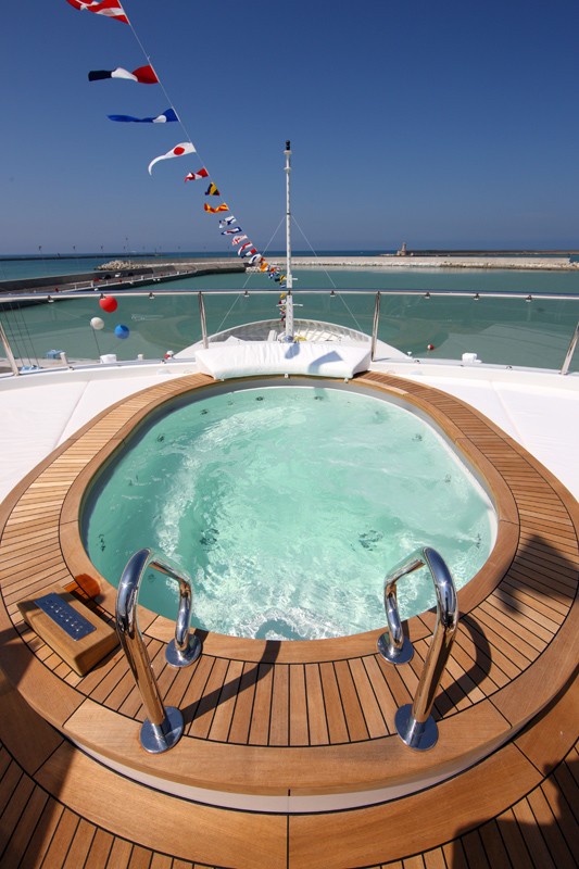 Jacuzzi Pool On Yacht SEANNA