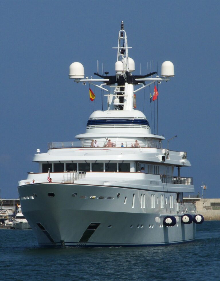 The 65m Yacht WHITE ROSE OF DRACHS
