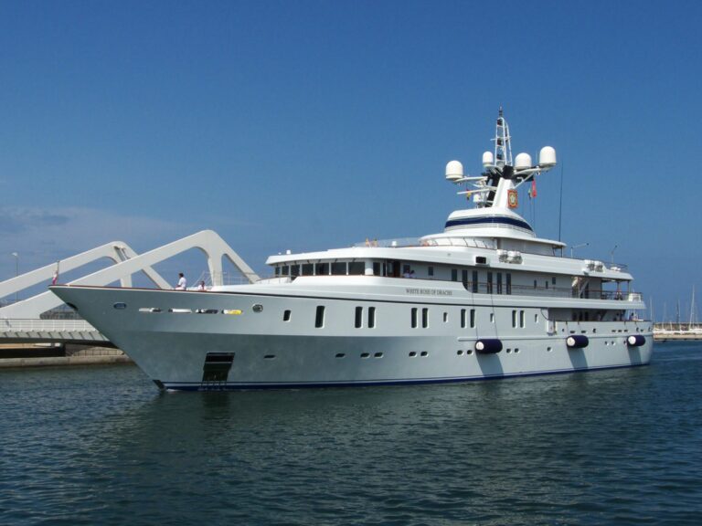 The 65m Yacht WHITE ROSE OF DRACHS