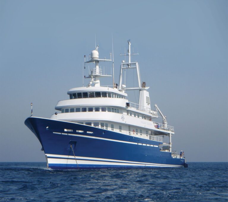The 66m Yacht GOLDEN SHADOW